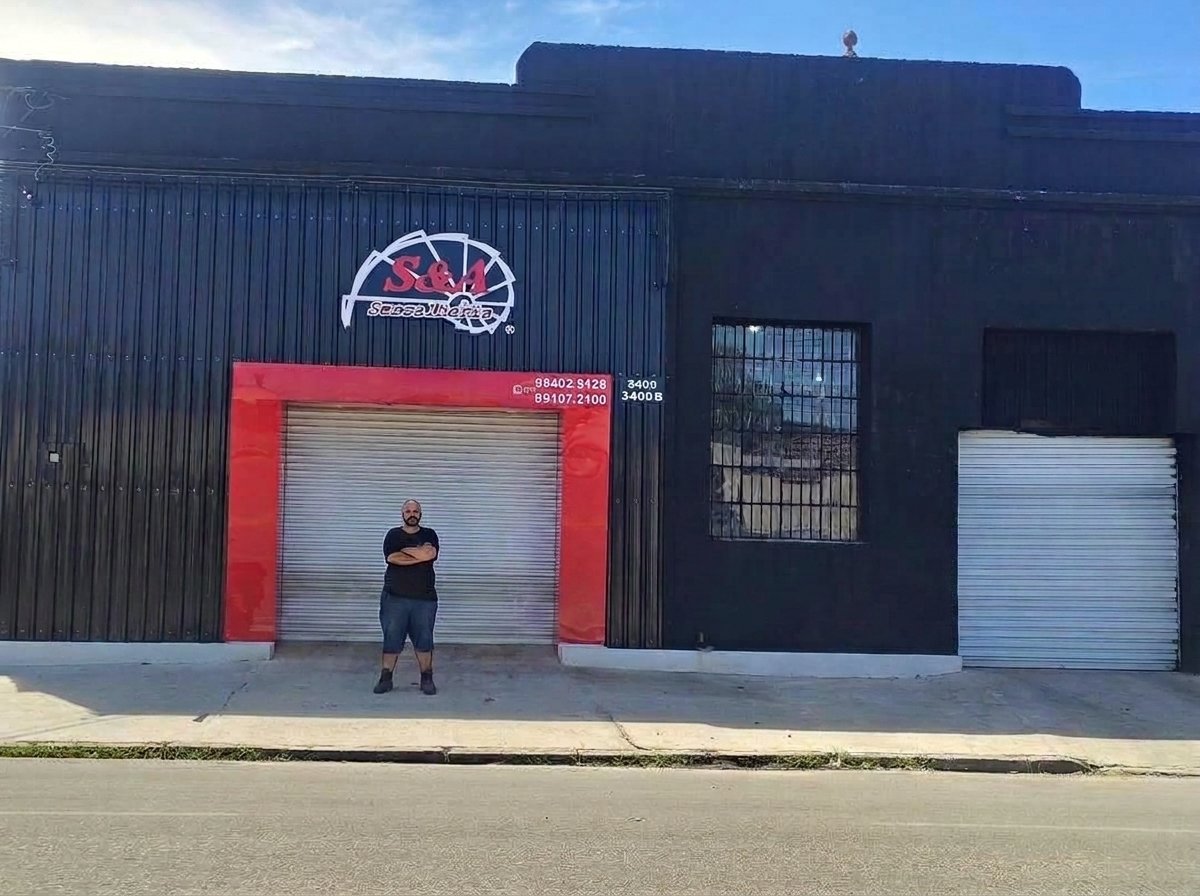 Fachada da S&A Serralheria